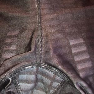 Zara Terez Pants - Zara Terez Audio Performance Crop Leggings M Zara Terez Pants - Zara Terez Audio Performance Crop Leggings M